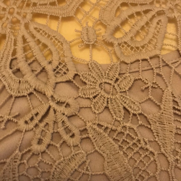 Great for a Holiday party! Lace Calvin Klein - Picture 2 of 2